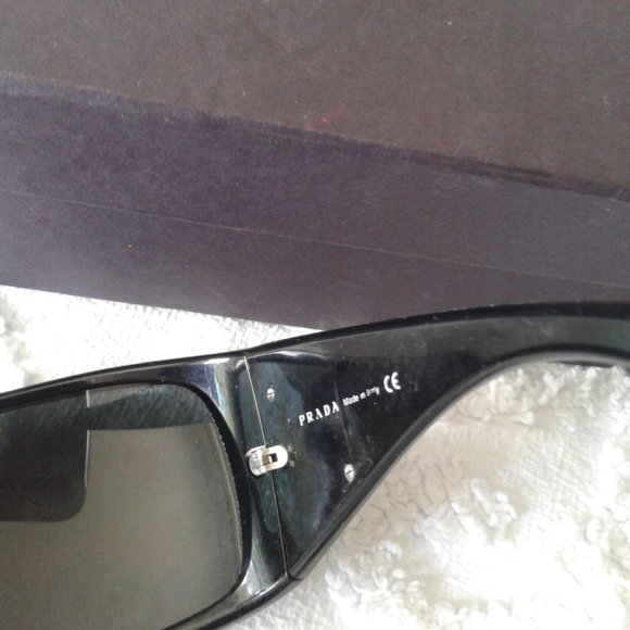 Prada sunglasses woman new original with all certifical - Picture 5 of 6